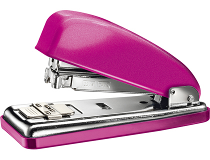 Grapadora Petrus 226 Classic WOW 30 hojas fucsia metalizado